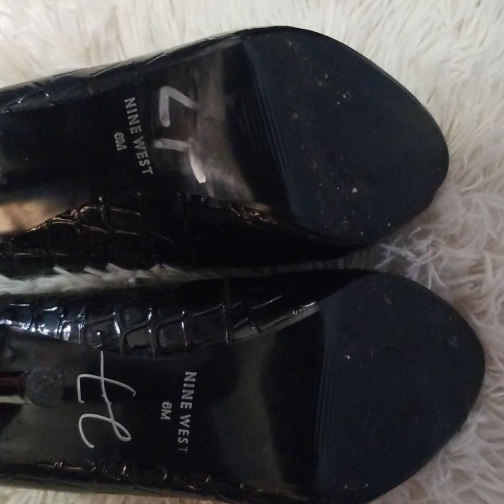 Heels - Picture 5 of 5